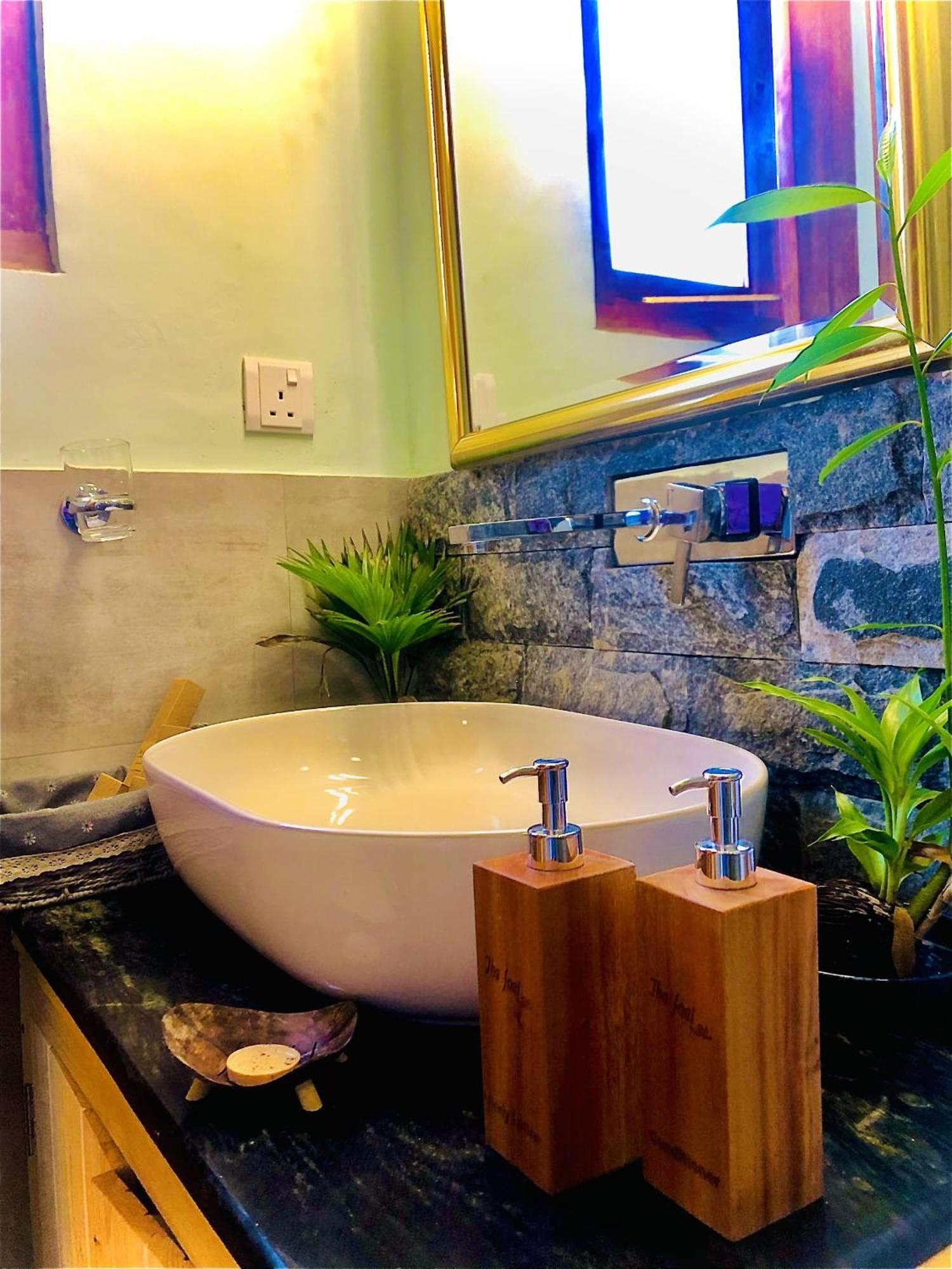 The Feel Luxury Boutique Hotel Ella Esterno foto
